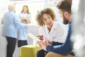 Gesprek in apotheek